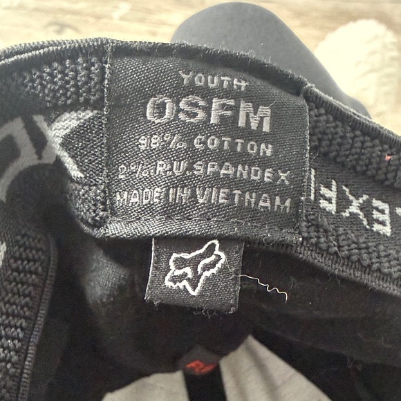 Fox Black Hat with Bright Green Accent - Picture 6 of 6